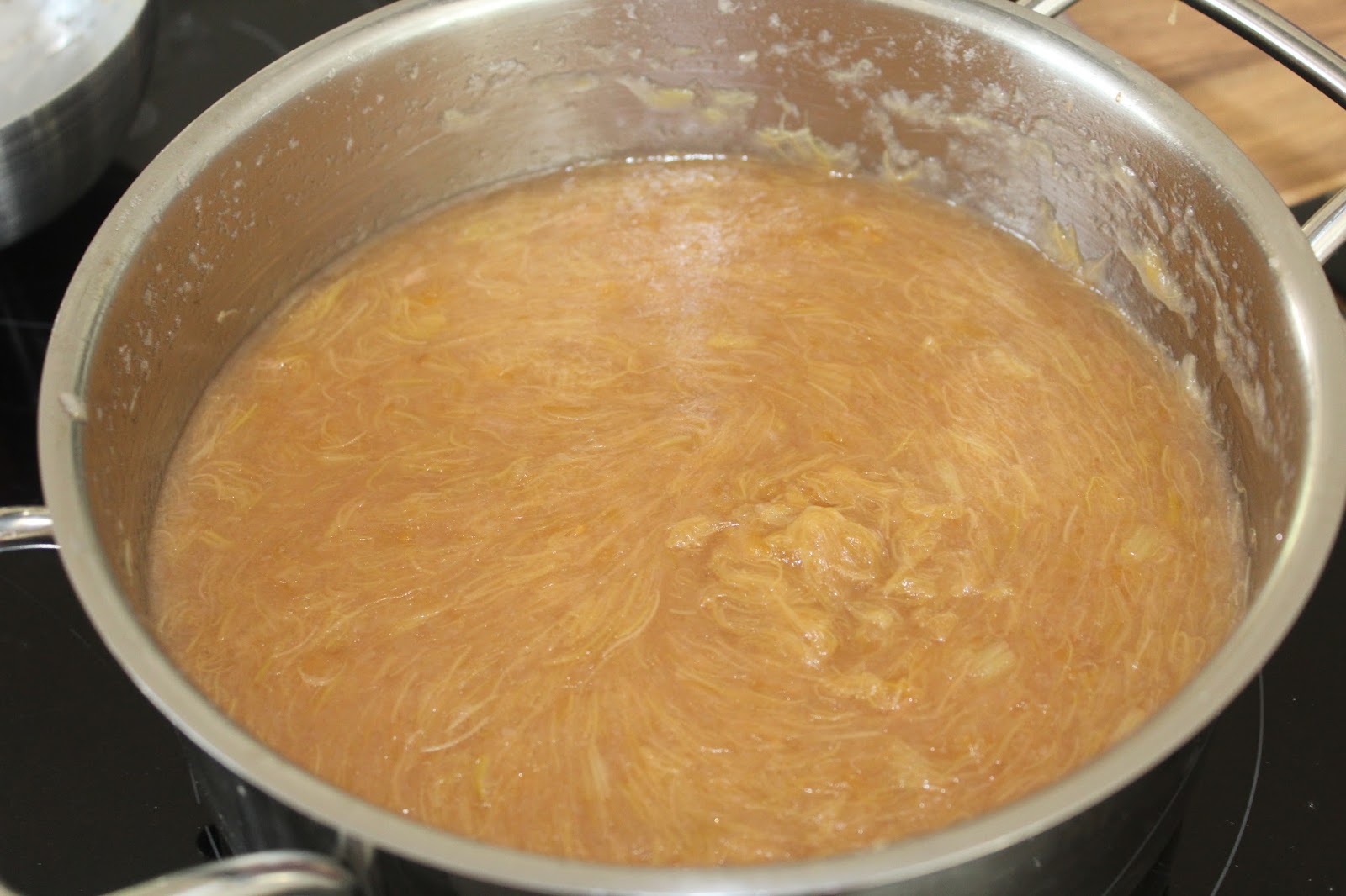 Theresas Backstube: Rhabarbertarte mit Baiserhaube