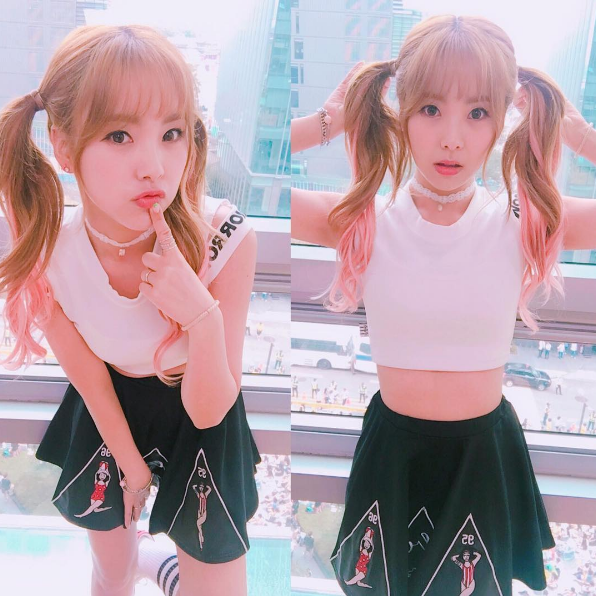 Criss Hallyu D Holic 디홀릭 Selfies Part 281