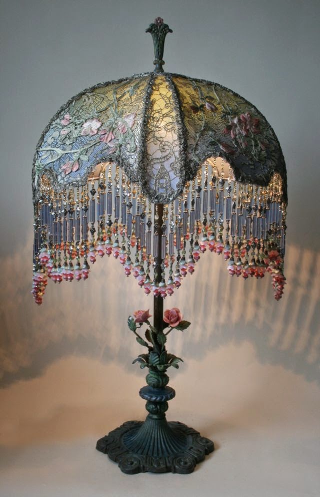 lace vintage lamp