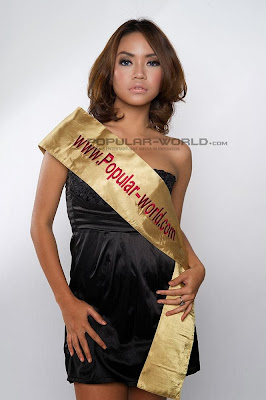 GALERI FOTO MODEL HOT NADINE AYU DI POPULAR WORLD 3 - INDONESIA MODEL