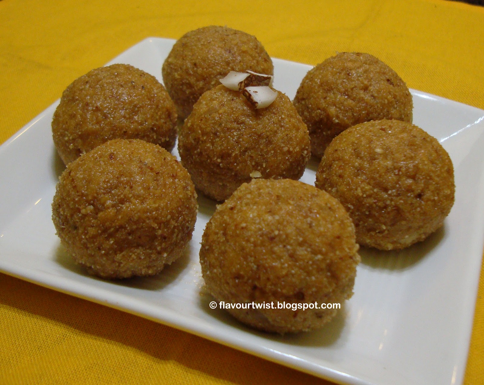 Rice Ladoo (Ari Unda)
