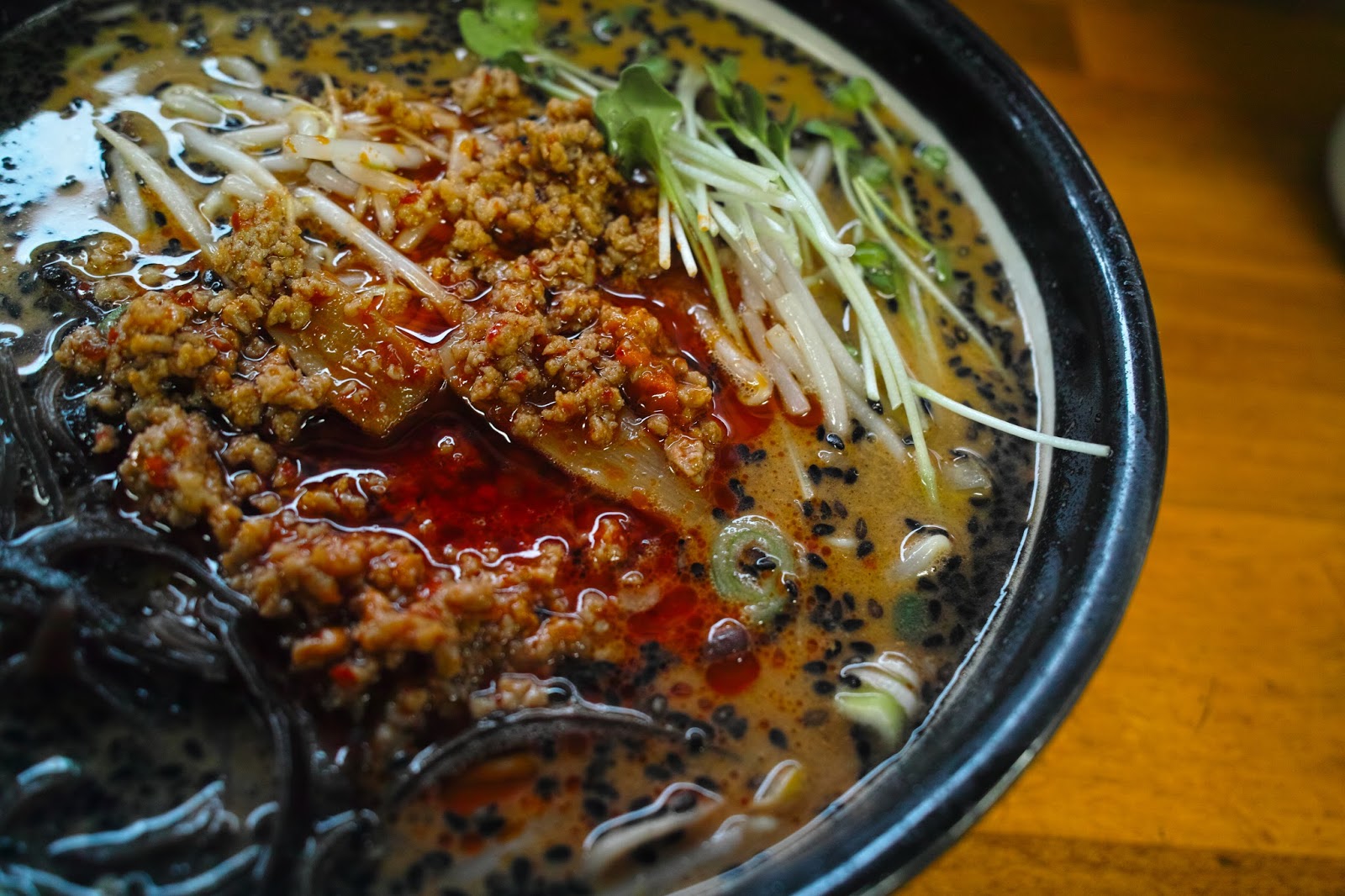 レストランでブラインドディナーはいかがですか?