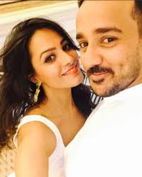 Anita Hassanandani Biography Age Height, Profile, Family, Husband, Son, Daughter, Father, Mother, Children, Biodata, Marriage Photos.