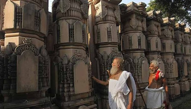 अयोध्या में विवादित स्‍थल पर मिले थे हिंदू मंदिर के अवशेष