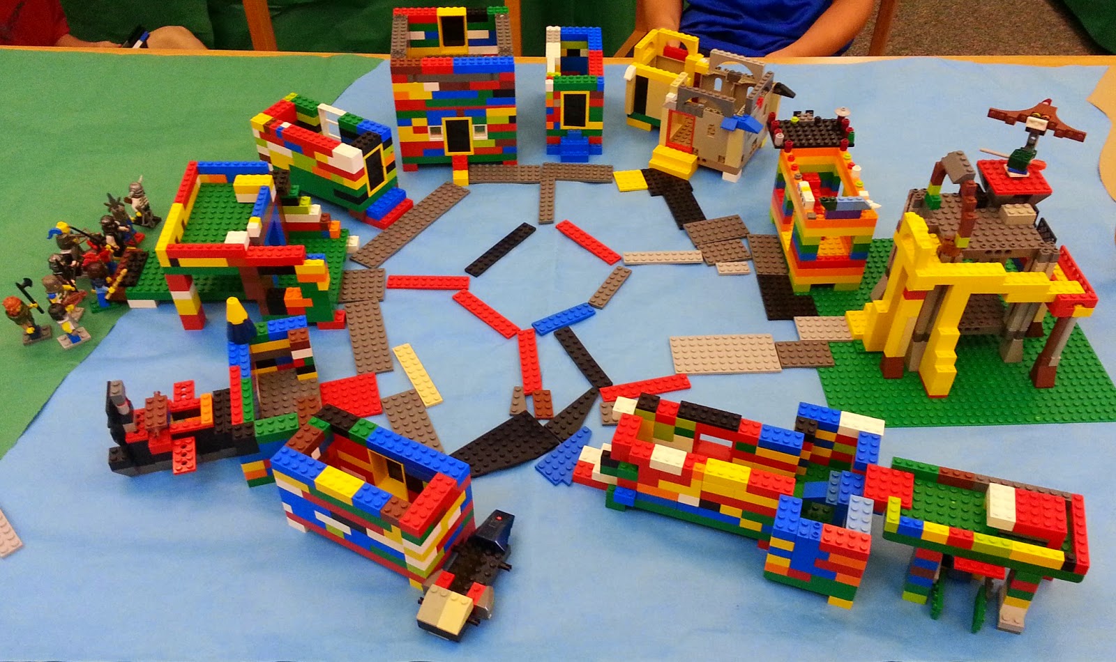 lego hobbit laketown download free lego hobbit laketown download free