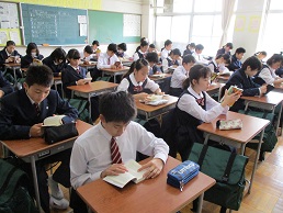 貝塚中学校 4月 2018