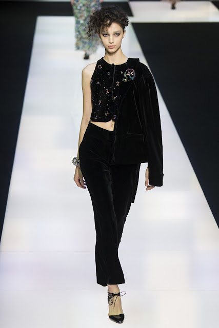 Fashion Runway | 'Black Velvet', the new Giorgio Armani Women’s Fall ...