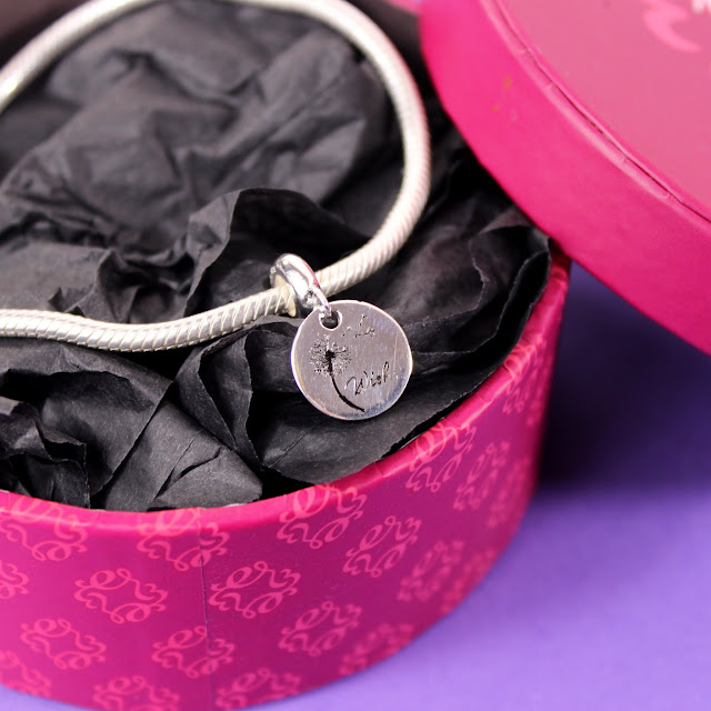 Emma & Roe Charm Bracelet Review