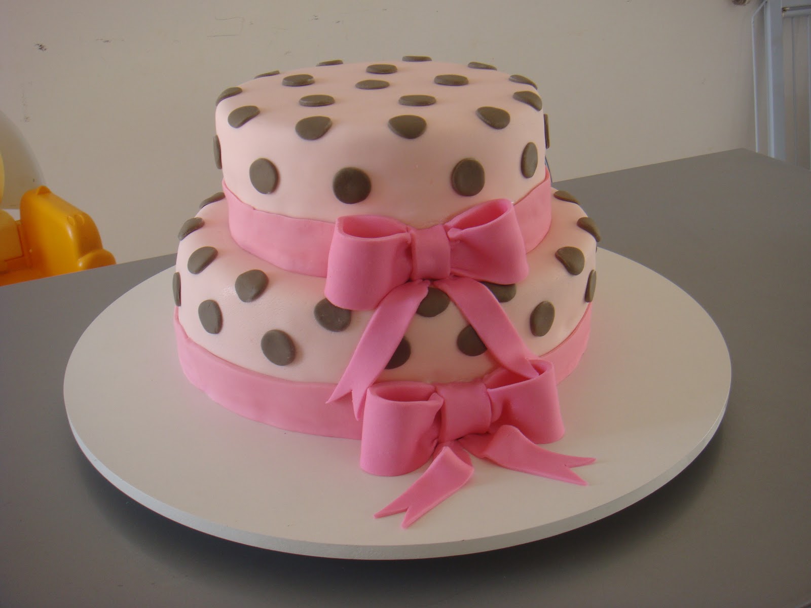 Doce de Moça Confeiteiras Bolo em Pasta Americana em Uberlândia