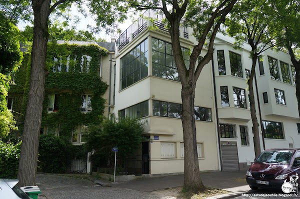 Paris - 14ème - Maison-atelier du peintre Amédée Ozenfant  Architecte: Le Corbusier  Construction: 1922 