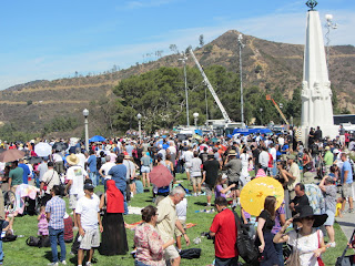Crowd at Griffith Observatory