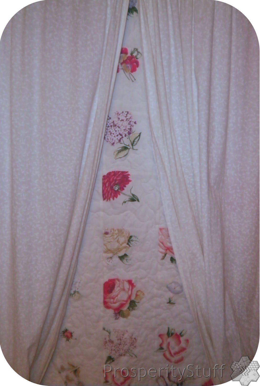 ProsperityStuff Quilts Floral Window Quilt