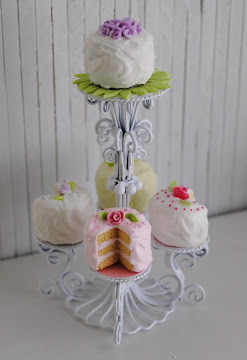 Fancy Cake Stand