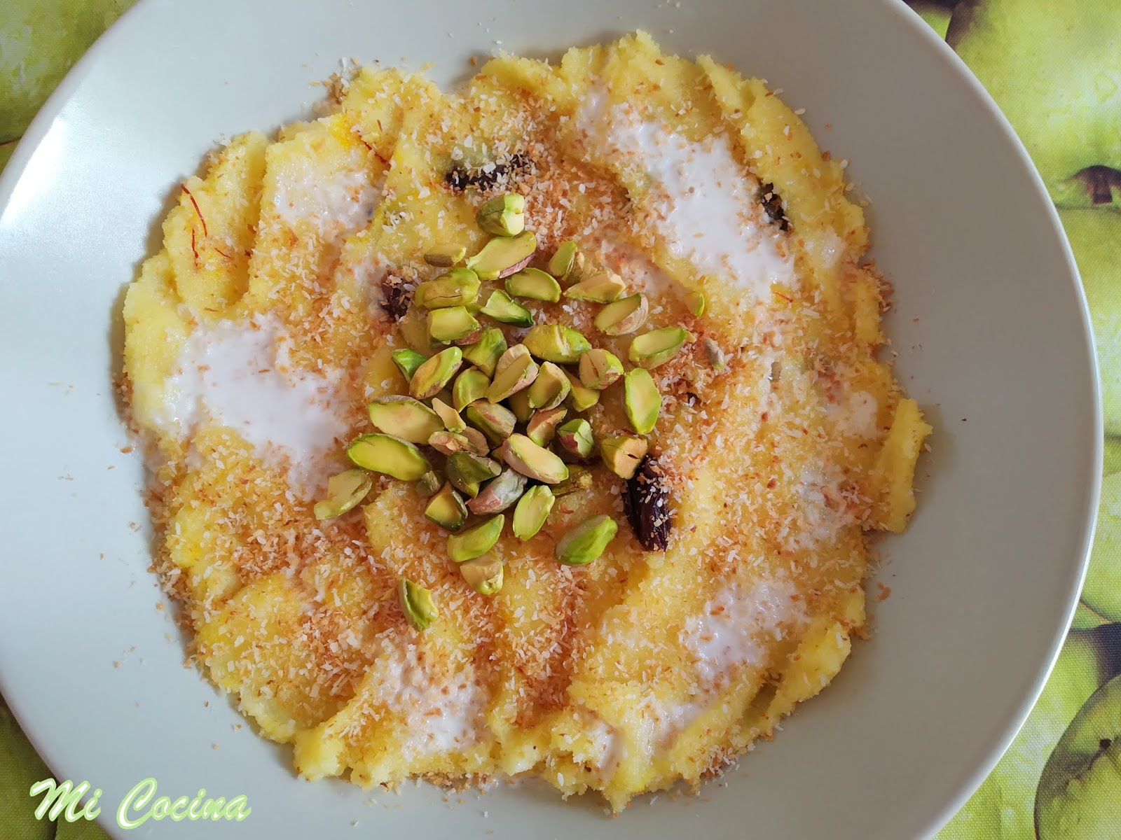 SOOJI HALWA (PUDDING DE SÉMOLA CON FRUTOS SECOS)