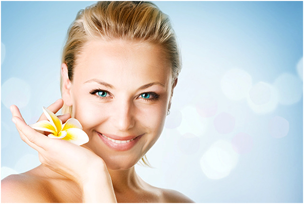 How to Moisturize Your Face the Right Way: A Comprehensive Skincare Guide How to Moisturize Your Face the Right Way: A Comprehensive Skincare Guide