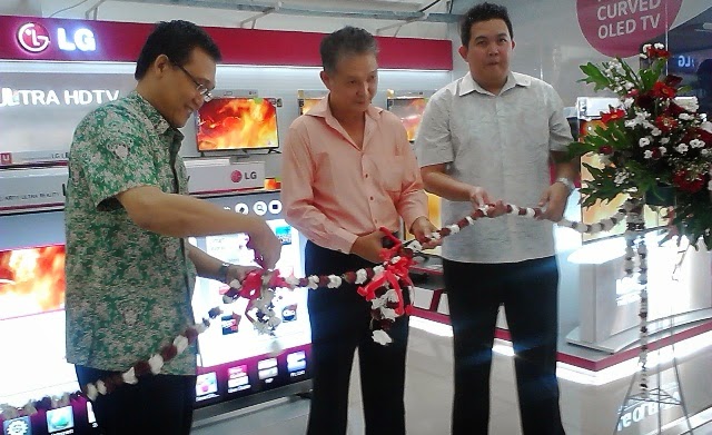 Bidik Kelas Menengah, LG Brand Shop Hadir di Kuta