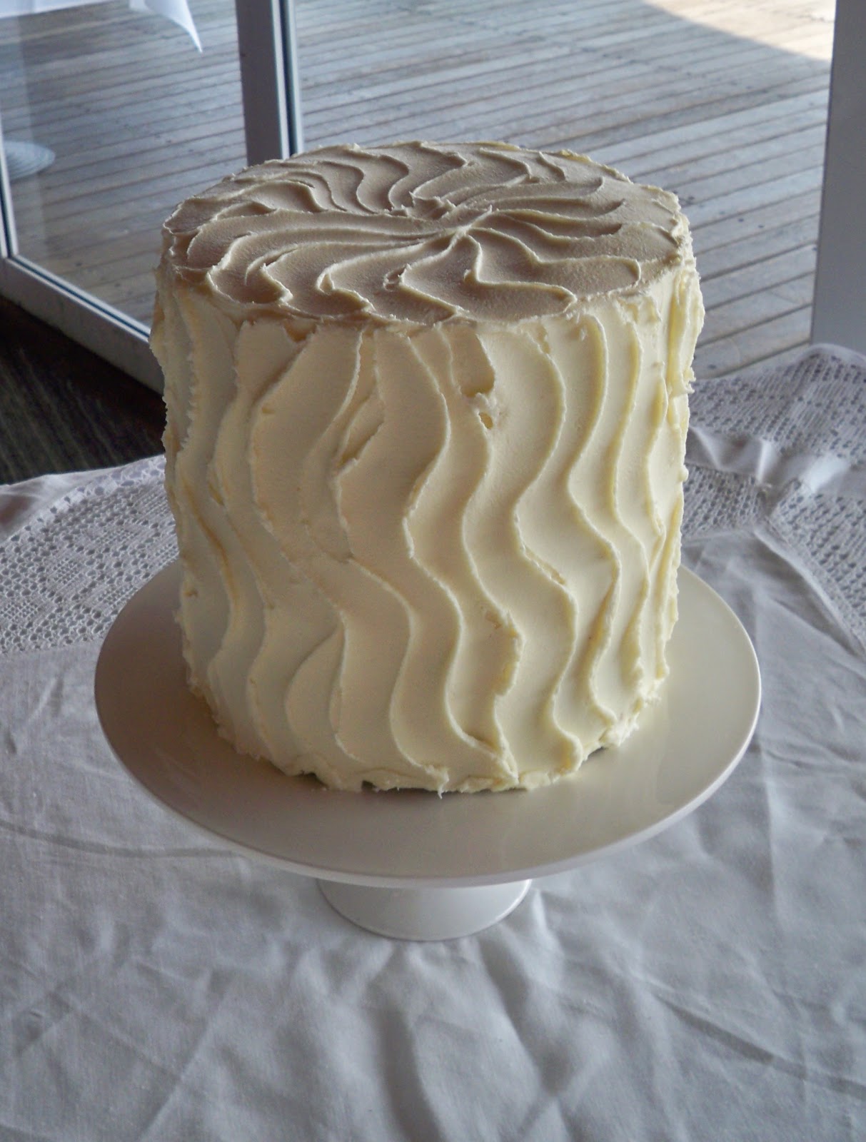 Simple Vintage Wedding Cake Elisabeth S Cakes Simple Vintage Wedding Cake