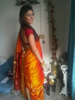 Manjari Phadnis celebrating Gudi Padwa1 - Manjari Phadnis Marathi Actress Saree Pics