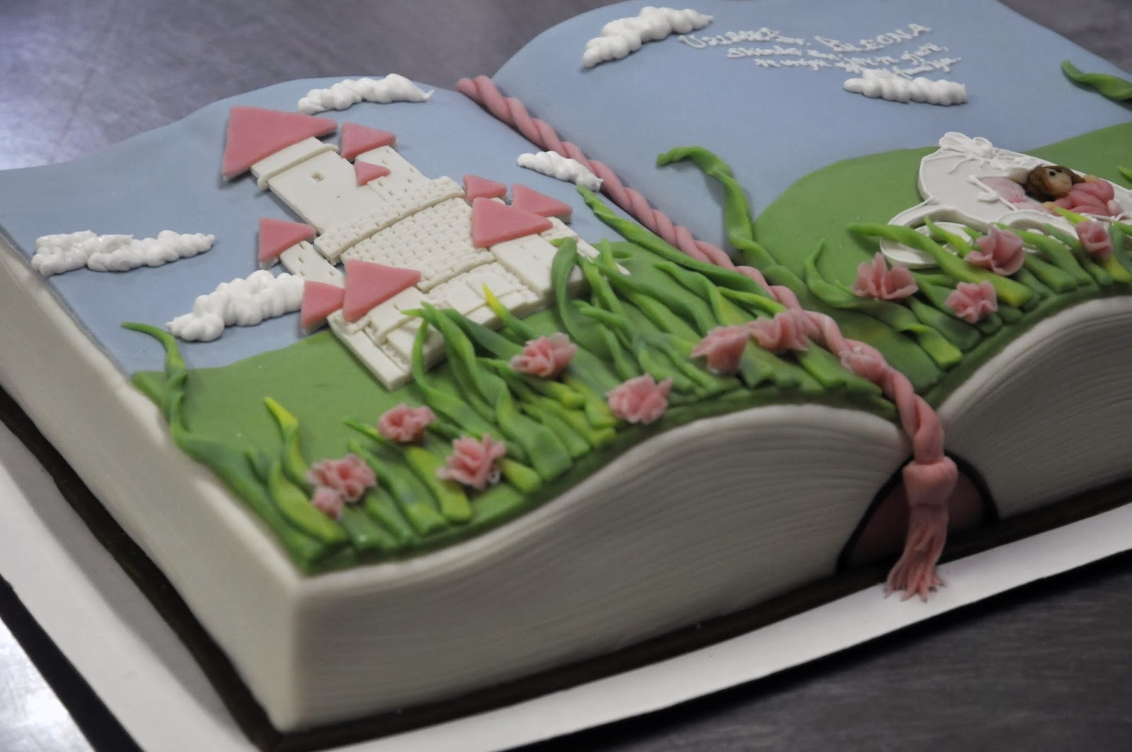 Книжки из мастики