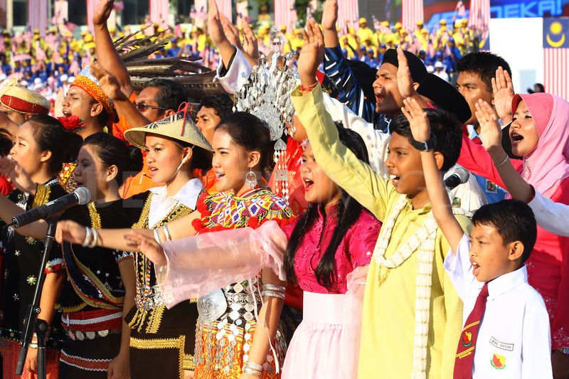 BAHASA ITU INDAH ISU PENDIDIKAN Sekolah aspirasi bangsa Malaysia