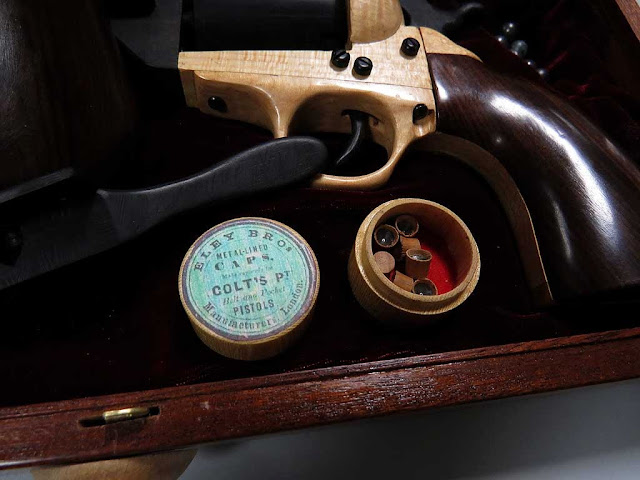 Wooden Colt 1851 Navy Revolver made by Furio Sciumbata, Livorno