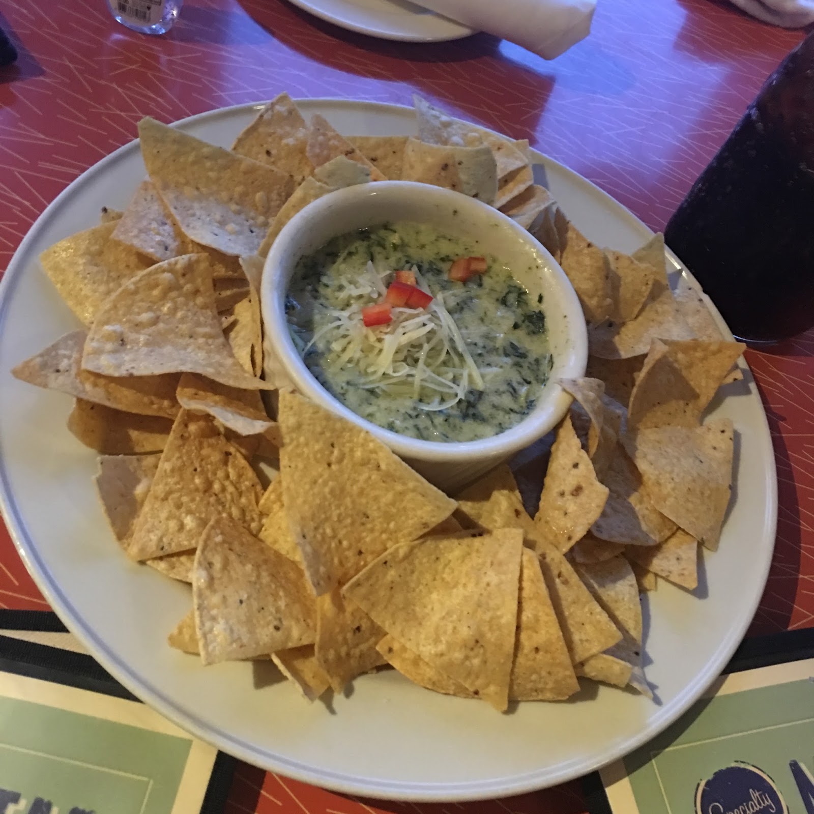 GREAT EATS HAWAII LUCILLE'S SMOKEHOUSE BBQ LONG BEACH, CA