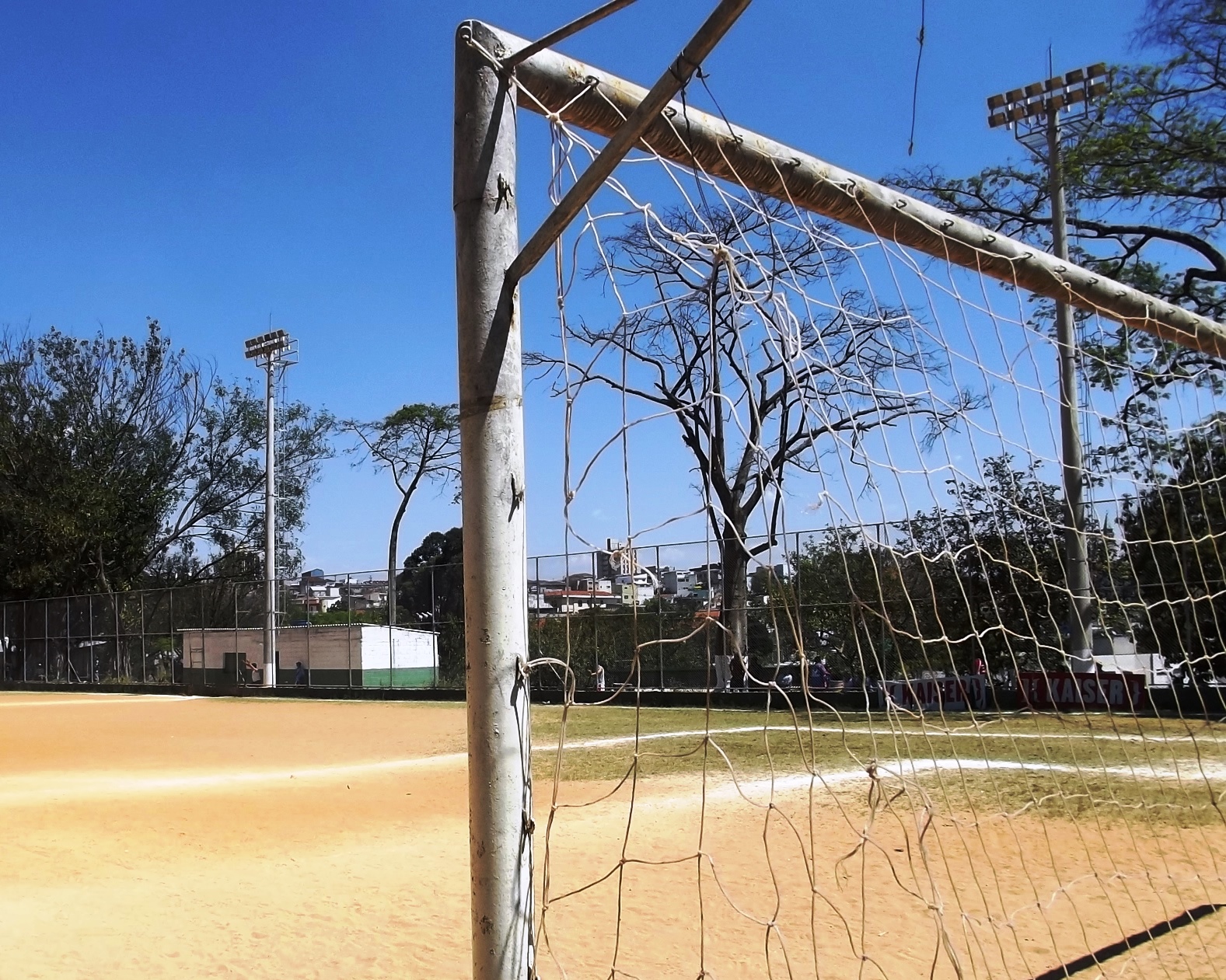 Futebol/Santiago Sul: CMP já está a instalar bancadas amovíveis no Estádio  da Várzea para receber jogos do campeonato – INFORPRESS