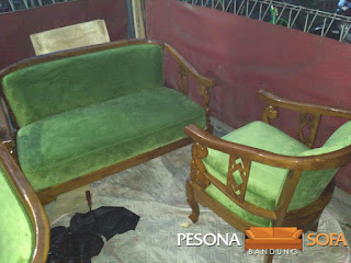 service sofa bandung