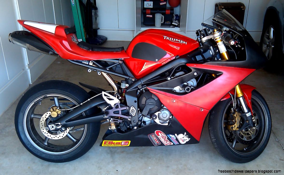 FS 2007 Triumph Daytona 675   5000 Track Bike