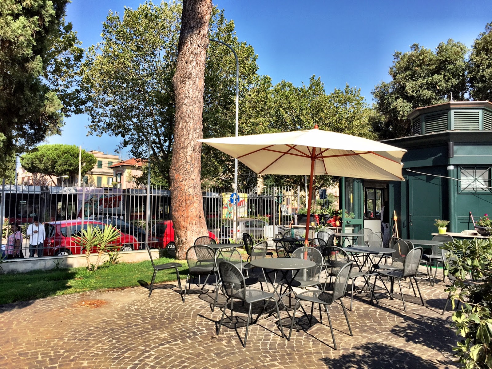 ROMA FA SCHIFO: Ecco il sistema per salvare ville e parchi minori di ...