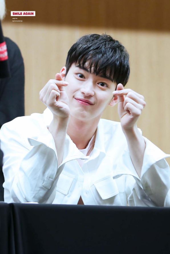 서강준 + 차은우 닮은 꼴이라고 말이 나오고 있는 신인 남돌.jpg | 인스티즈