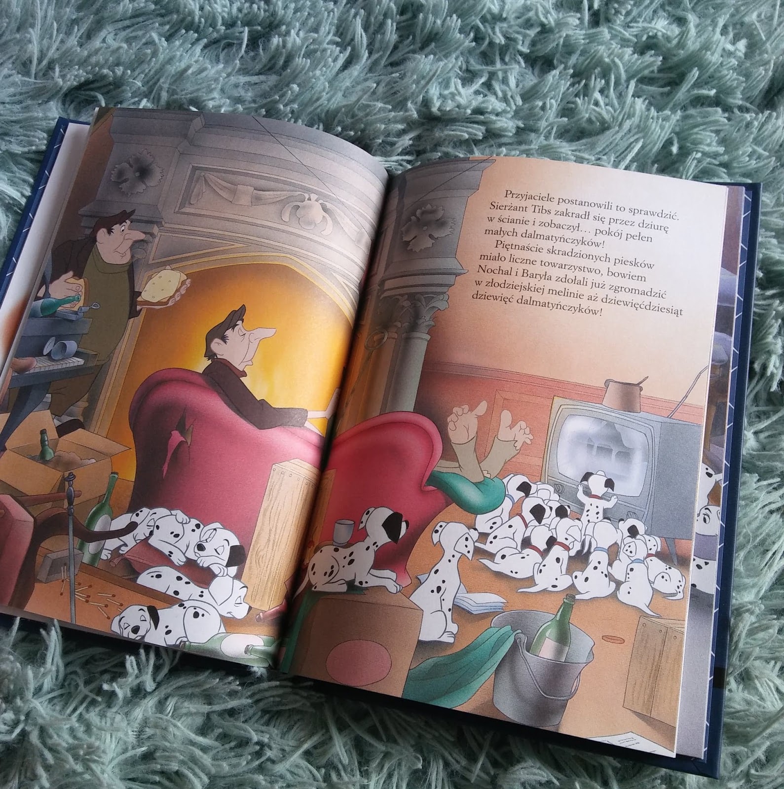 Egmont 101 Dalmatyńczyków. Disney najpiękniejsze filmy WYCHOWUJE I