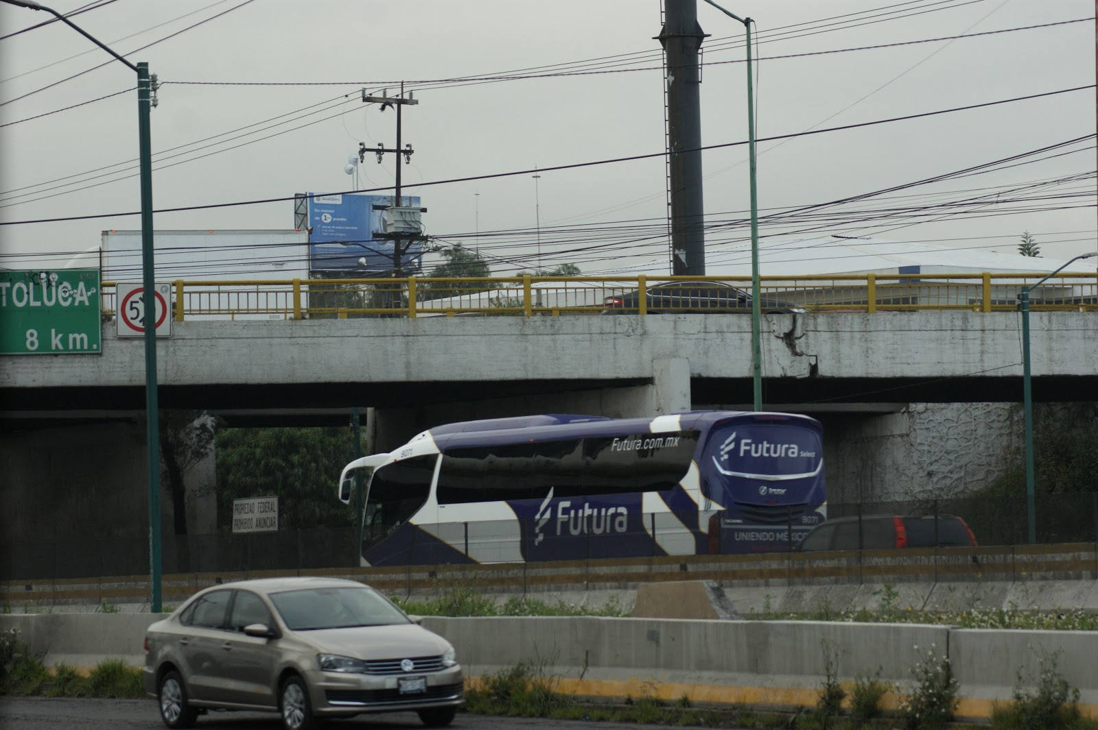 Viajando en Pailot, el taxi ejecutivo de la Central del Norte