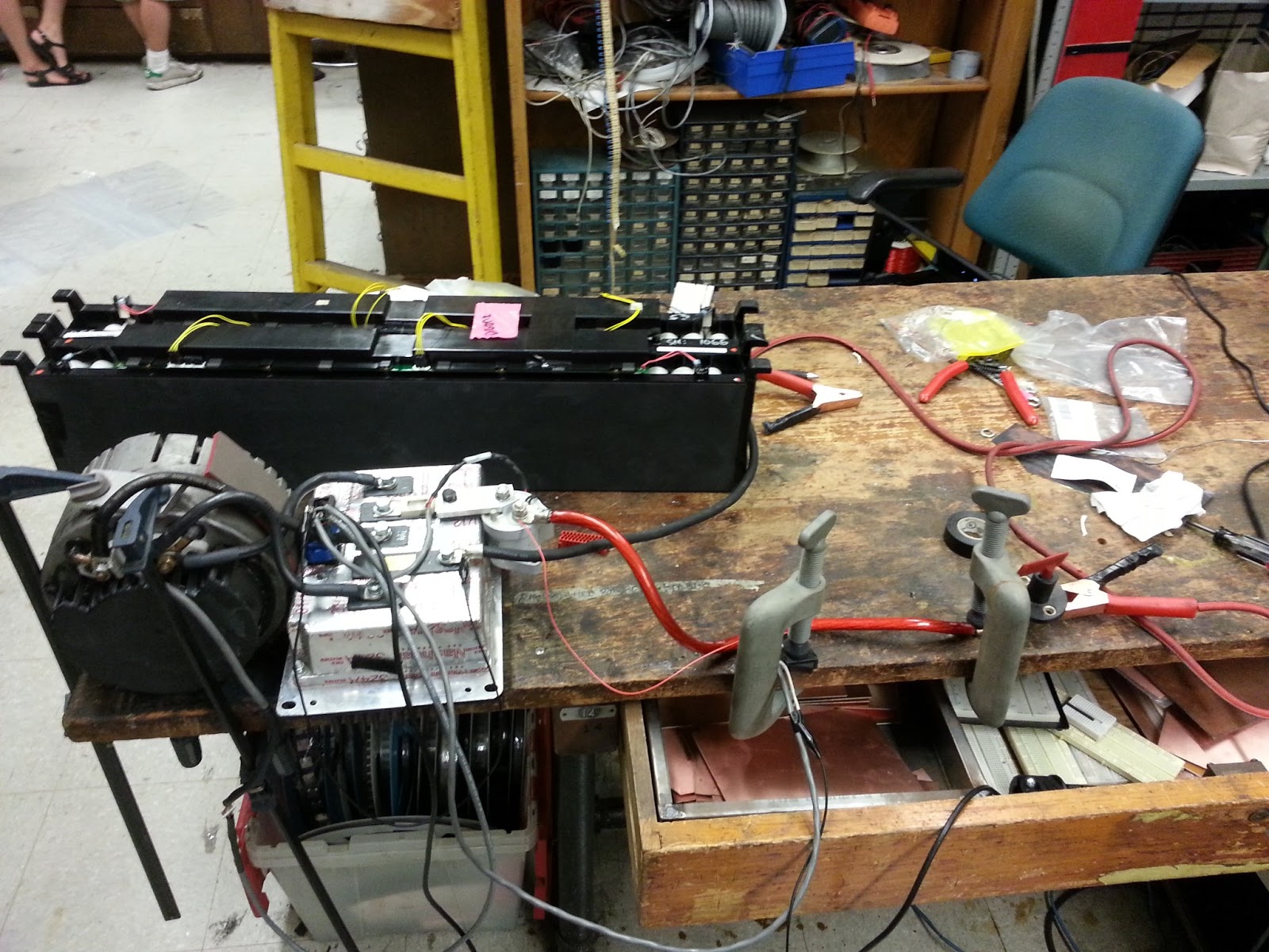 ... Sevcon has built-in economization, and actually cannot work with the Economizer of the EV200. I removed it and soldered the red and black leads directly ...
