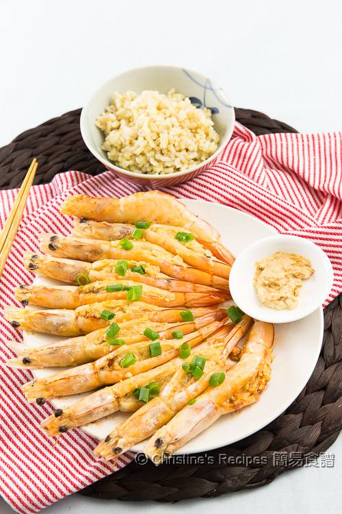  蒜蓉蒸蝦Steamed Shrimps with Garlic and Preserved Beancurd