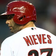 The Phillies signed catcher Wil Nieves for the 2014 season.