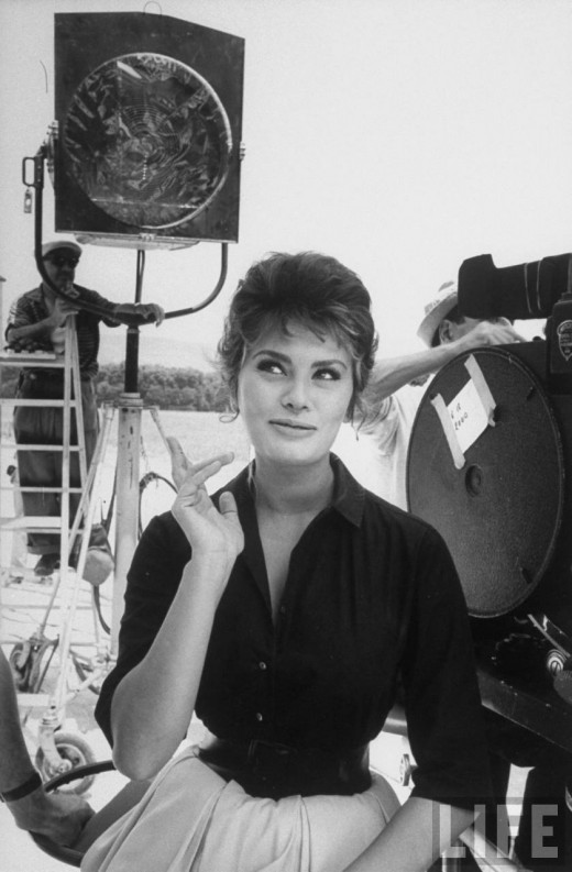 Sophia Loren by Alfred Eisenstaedt, Italy, 1961 ~ vintage 
