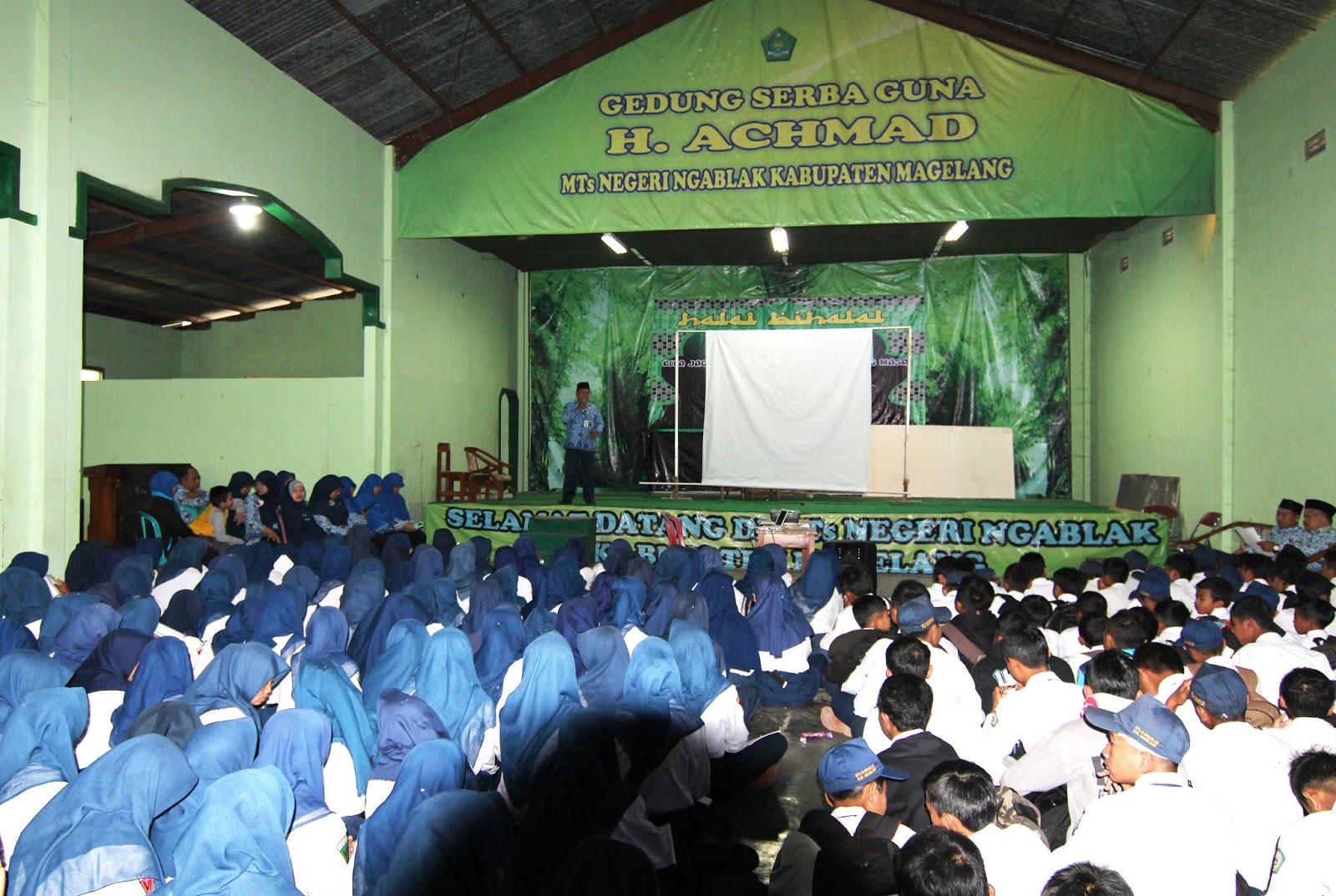 MBAH GURU KOPENG MTs NEGERI NGABLAK HARI INI