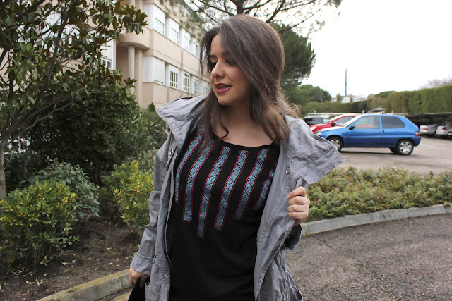 DIY Customizar tendencia azteca una camiseta. Blog de moda, costura y diy.