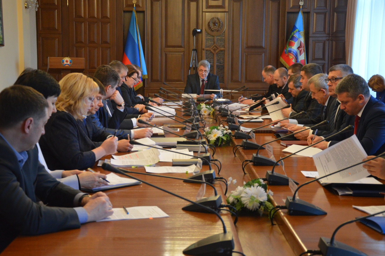 министры луганской народной республики. администрация президента лнр. новости правительства лнр. новости правительства лнр. заседании штаба по восстановлению социально-значимых объектов лнр.