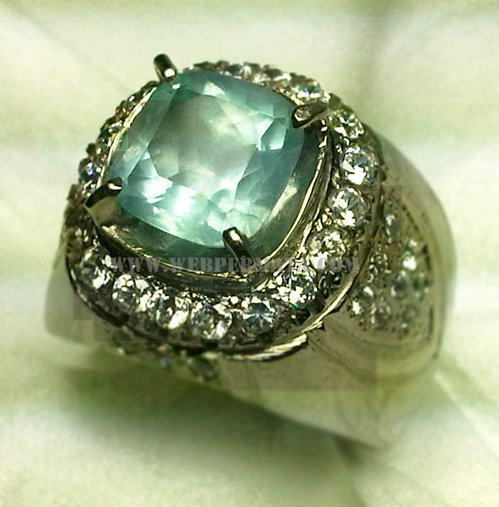 Berlian di Ujung Jari: Panduan Lengkap Jual Permata Online