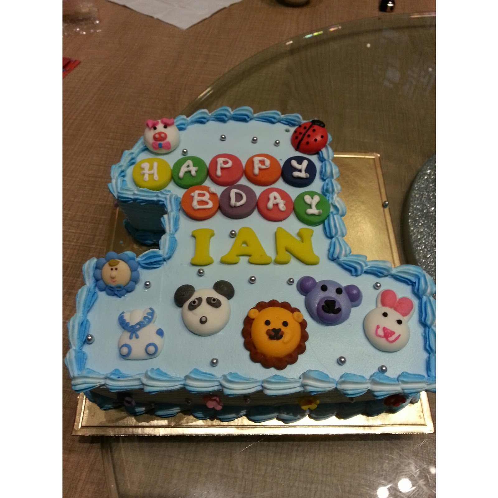 Mommy and Baby 20 Places to Order Kids Birthday Cakes