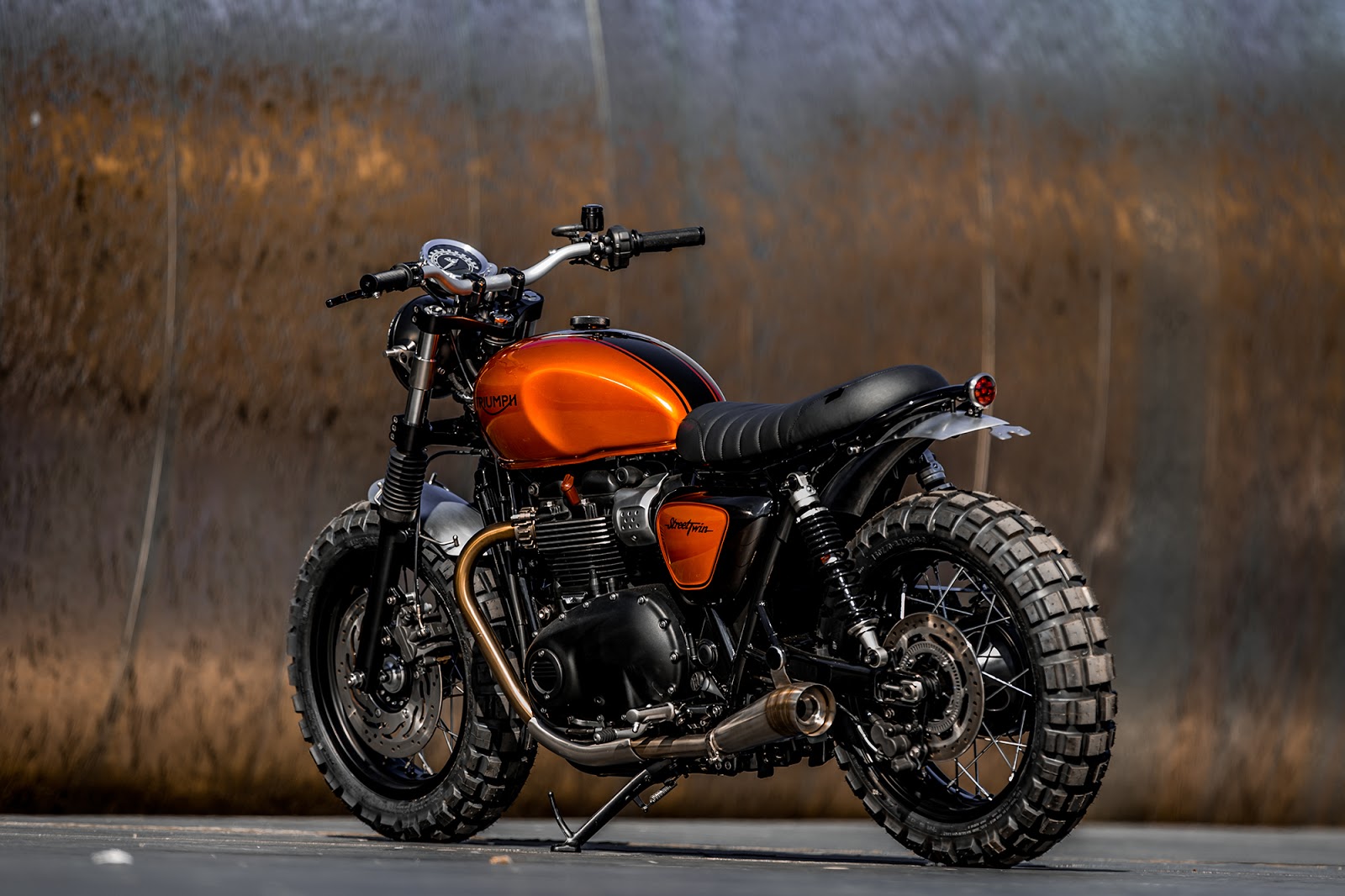 Barbados Brotherhood TRIUMPH STREET TWIN BY DOWN & OUT CAFE RACERS