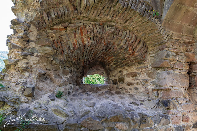 Château du Hugstein — Tour porte du 15e s.