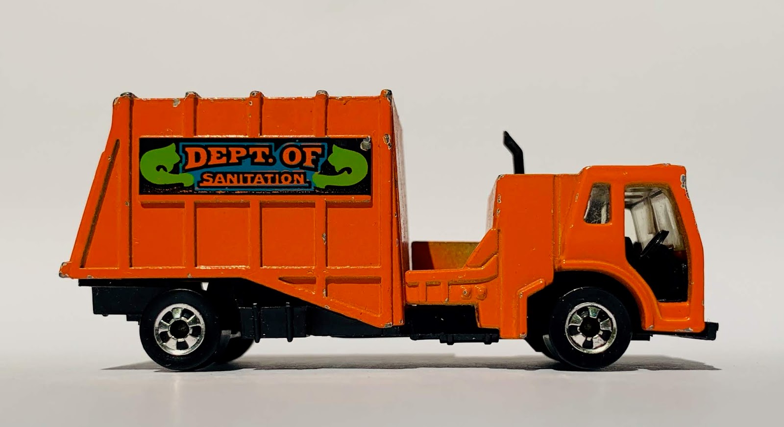 hot wheels trash truck