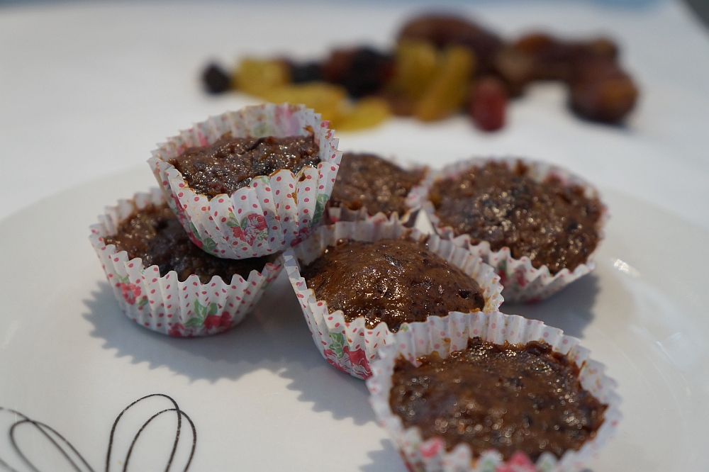Raw & Vegan Dried Fruit Mini Muffins HealthSolution