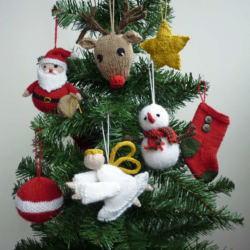 ... pattern to make these Christmas ornaments, go to the original post and