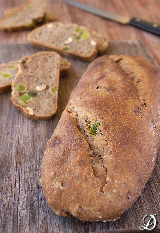 Pan Integral con Kiwi y Nueces