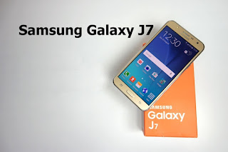 Harga Samsung Galaxy J7 Terbaru, Kamera Depan 5 MP LED flash
