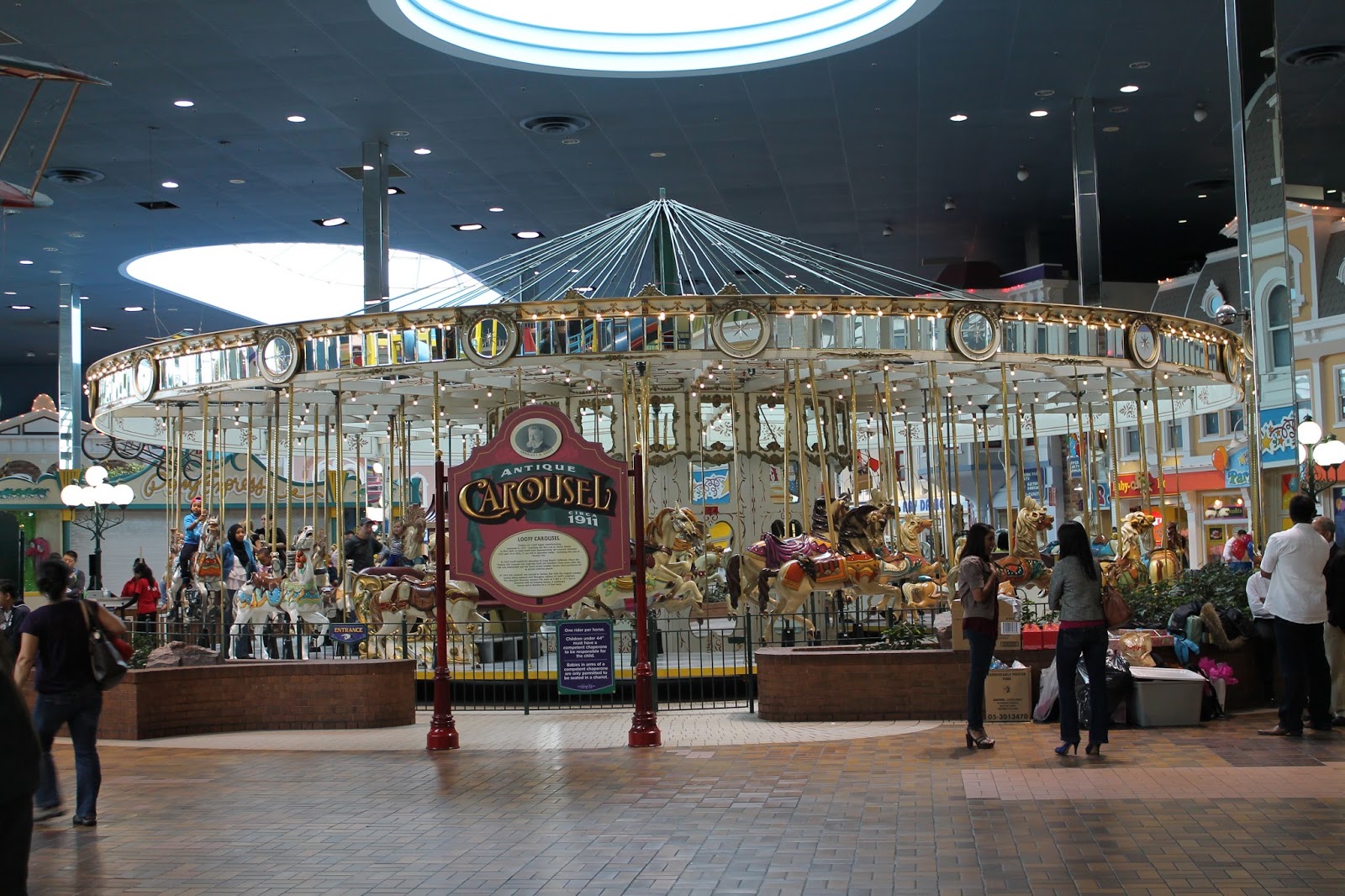 Life as a Family of Four..... Woodbine shopping centre